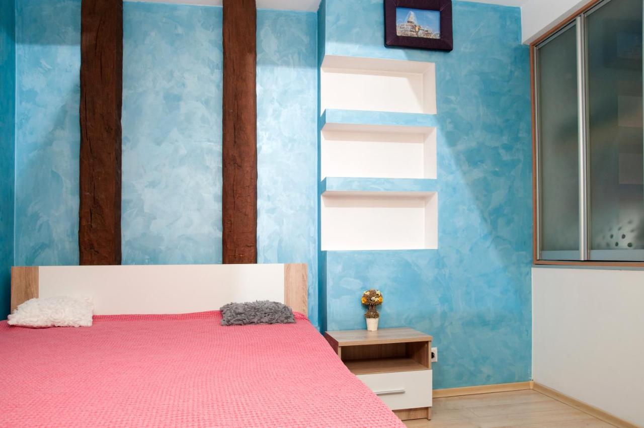 Apt In The Center Of The Town Near The Opera House Apartment Lviv Bagian luar foto